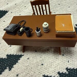 Marvel J Jonah Jameson Desk & chair 2002